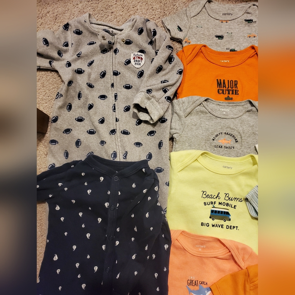 17pcs Baby Onesie Bundle - Various Designs - Picture 3 of 4